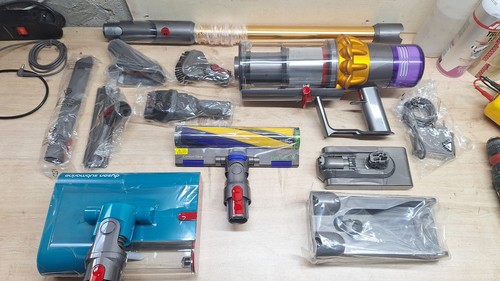 Neuf new dyson v15s - neuf/new,