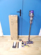 Aspirateur balai Dyson V15